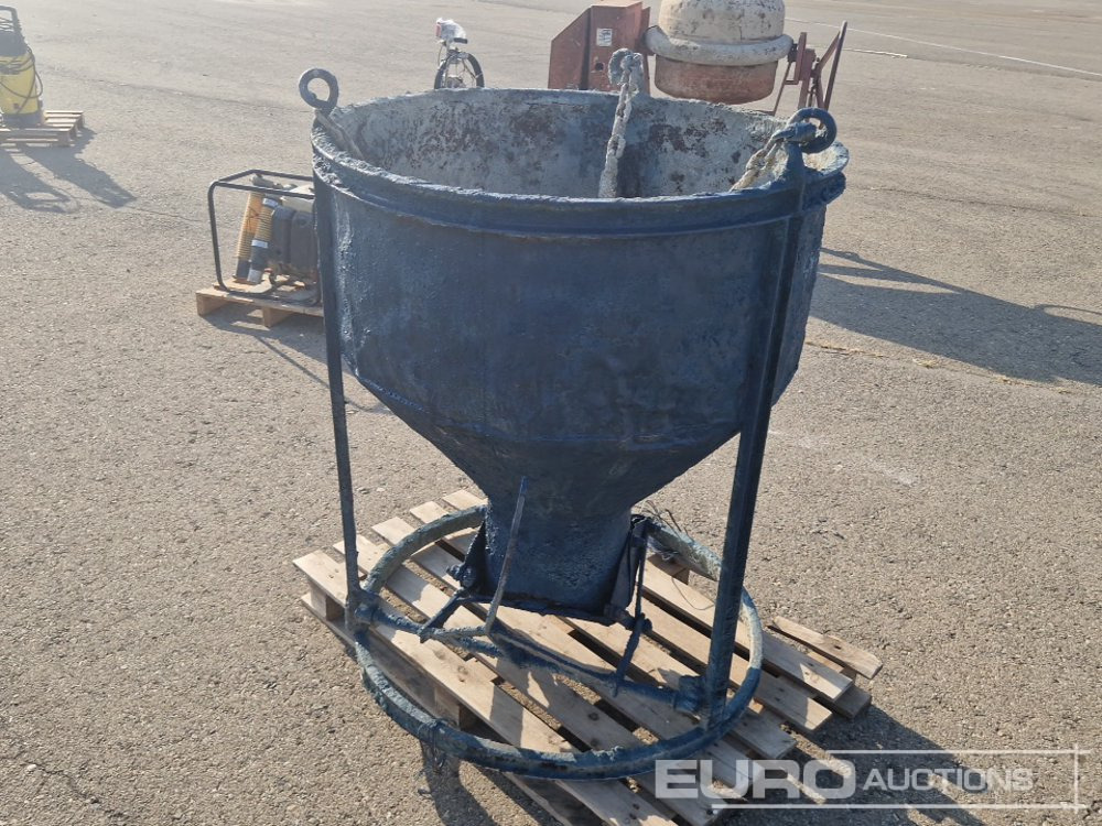 Round Concrete Bucket - Asfaltmachine: afbeelding 2 Round Concrete Bucket - Asfaltmachine: afbeelding 2