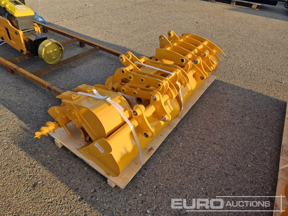 Unused 2025 Captok Qty (8 of) Rake, Ripper, Graber, 12" Auger, 16" Auger, 8" Narrow Bucket, 24" Bucket, 32" Bucket to suit CAT 301 Excavator - Bak: afbeelding 2 Unused 2025 Captok Qty (8 of) Rake, Ripper, Graber, 12" Auger, 16" Auger, 8" Narrow Bucket, 24" Bucket, 32" Bucket to suit CAT 301 Excavator - Bak: afbeelding 2