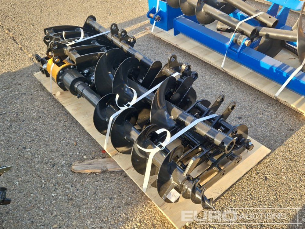 Unused 2025 Captok Qty (8 of) Rake, Ripper, Graber, 12" Auger, 16" Auger, 8" Narrow Bucket, 24" Bucket, 32" Bucket to suit Excavator - Bak: afbeelding 1 Unused 2025 Captok Qty (8 of) Rake, Ripper, Graber, 12" Auger, 16" Auger, 8" Narrow Bucket, 24" Bucket, 32" Bucket to suit Excavator - Bak: afbeelding 1