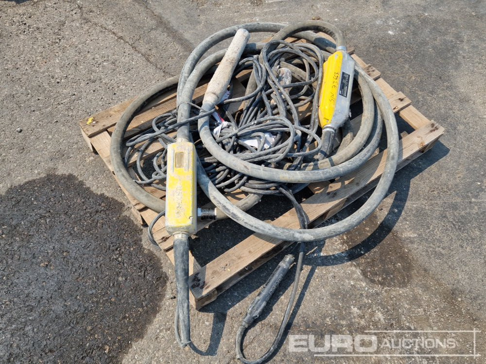 Wacker Neuson Vibrating Poker (2 of) - Asfaltmachine: afbeelding 2 Wacker Neuson Vibrating Poker (2 of) - Asfaltmachine: afbeelding 2
