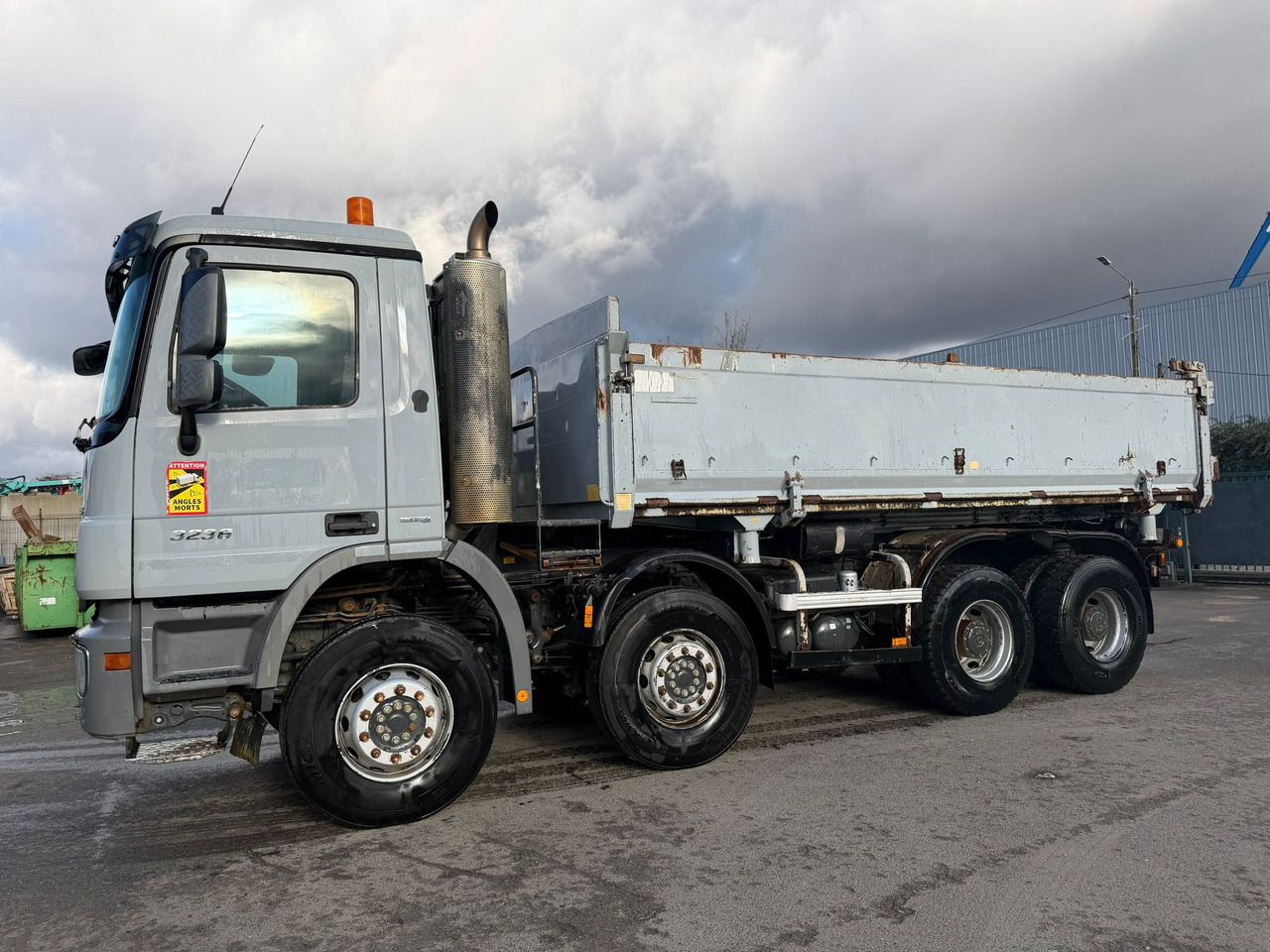 Camion porteur bi-benne AX-614-PE - Kipper vrachtwagen: afbeelding 2 Camion porteur bi-benne AX-614-PE - Kipper vrachtwagen: afbeelding 2