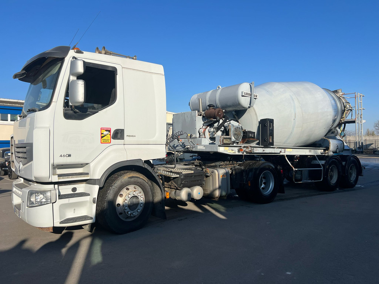 Semi remorque béton Liebherr 10m3 7016-XV-25 - Betonmixer oplegger: afbeelding 2 Semi remorque béton Liebherr 10m3 7016-XV-25 - Betonmixer oplegger: afbeelding 2