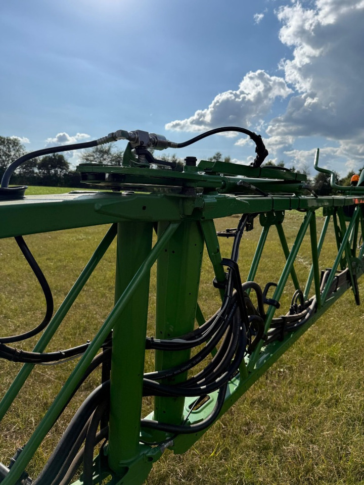 Amazone Panthera 4502 - Zelfrijdende veldspuit: afbeelding 5 Amazone Panthera 4502 - Zelfrijdende veldspuit: afbeelding 5