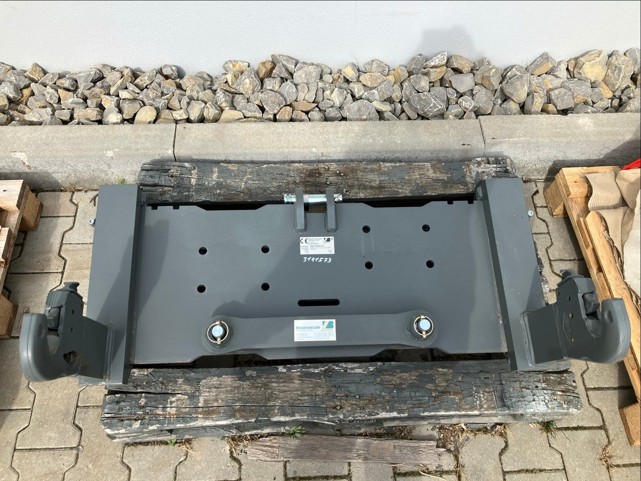 Bressel und Lade Adapterrahmen - Voorlader voor tractor: afbeelding 1 Bressel und Lade Adapterrahmen - Voorlader voor tractor: afbeelding 1