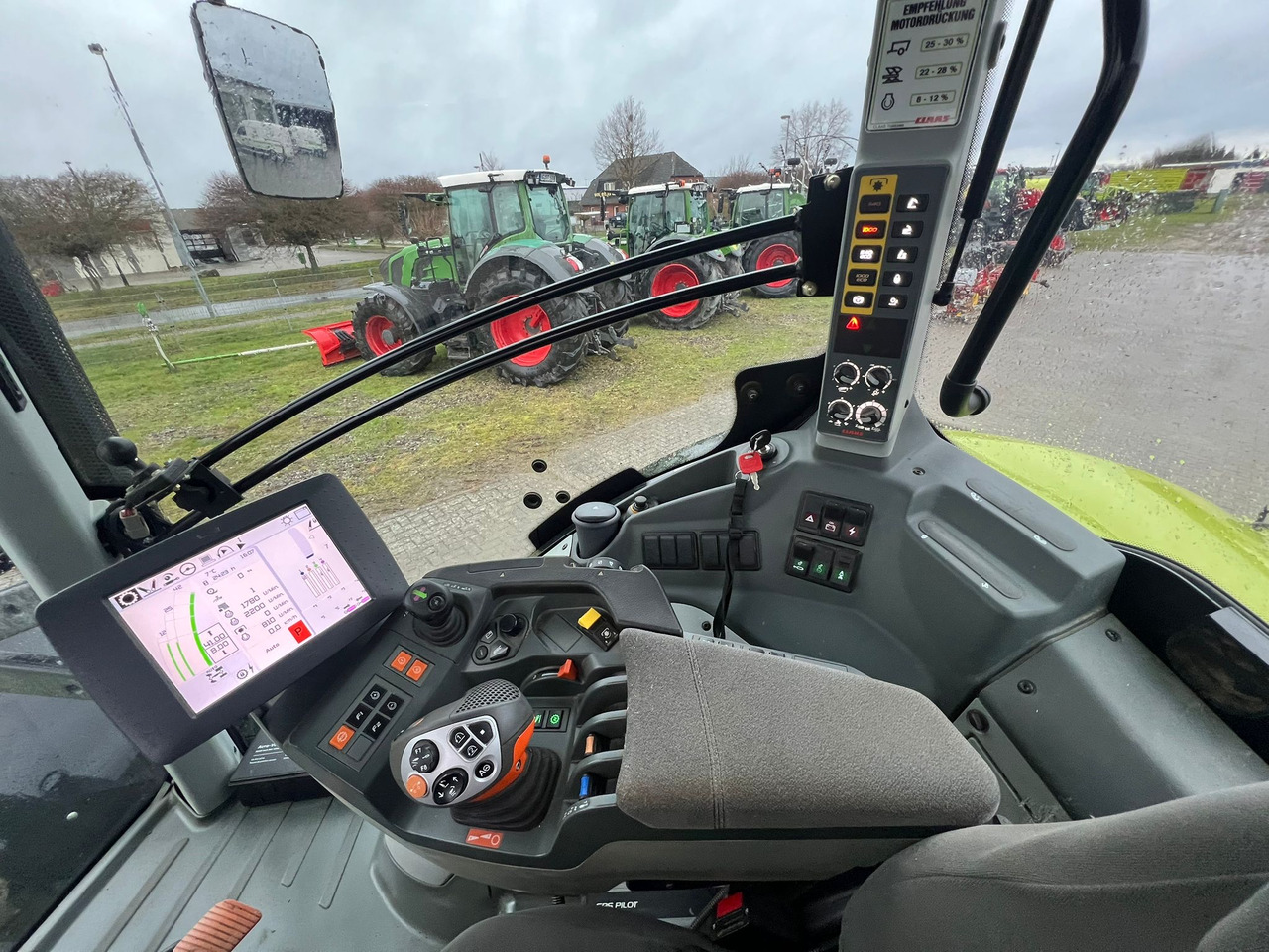Claas Axion 930 - Tractor: afbeelding 2 Claas Axion 930 - Tractor: afbeelding 2