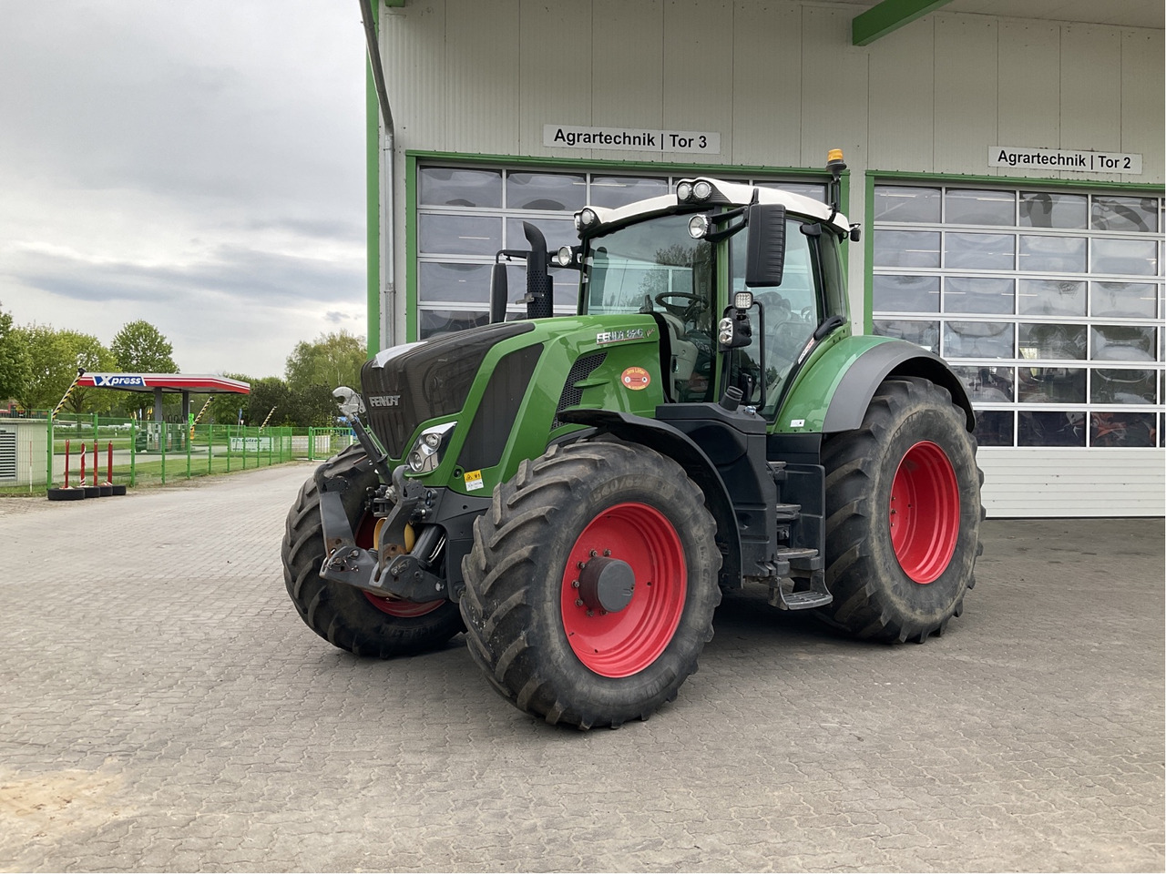 Fendt 826 Vario S4 - Tractor: afbeelding 1 Fendt 826 Vario S4 - Tractor: afbeelding 1