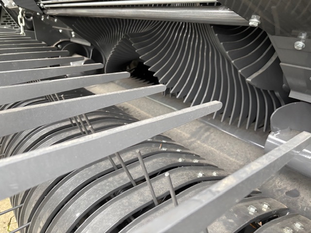 Fendt Rotana 130 F - 25 Messer - - Hooi-/ Voedermachine: afbeelding 2 Fendt Rotana 130 F - 25 Messer - - Hooi-/ Voedermachine: afbeelding 2