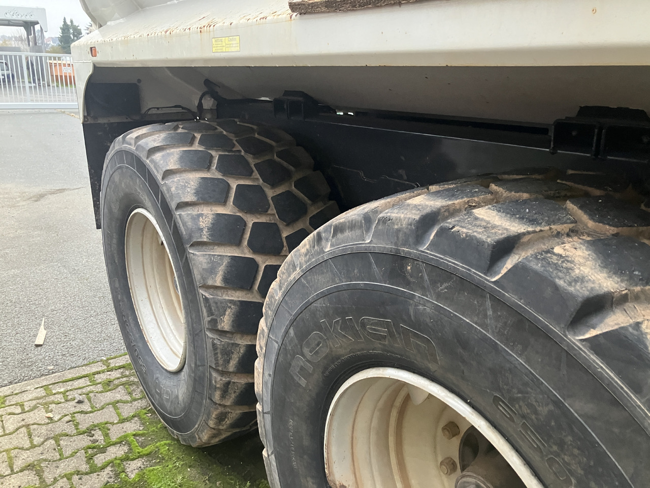 Fliegl Stone Master 252 Muldenkipper - Kipper vrachtwagen: afbeelding 2 Fliegl Stone Master 252 Muldenkipper - Kipper vrachtwagen: afbeelding 2