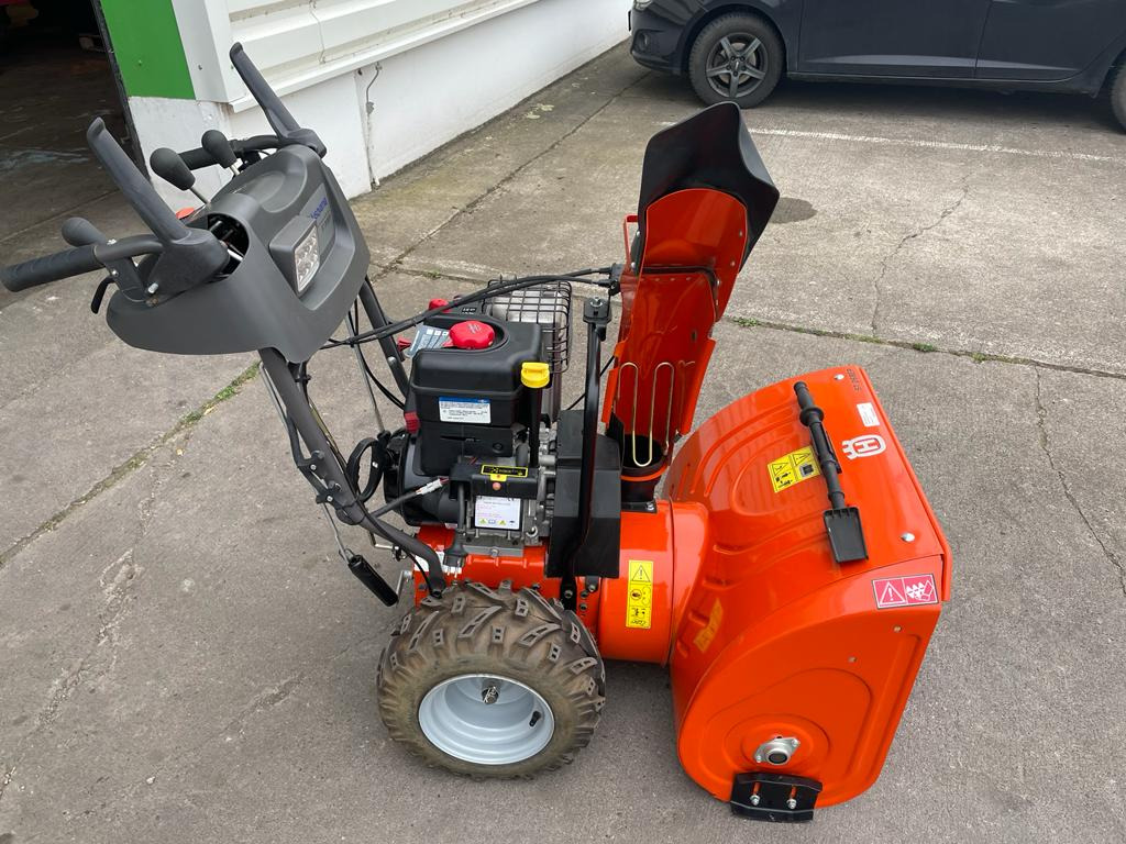 Husqvarna Schneefräse ST 268 EP - N.M.L - Zout/ Zandstrooier: afbeelding 4 Husqvarna Schneefräse ST 268 EP - N.M.L - Zout/ Zandstrooier: afbeelding 4