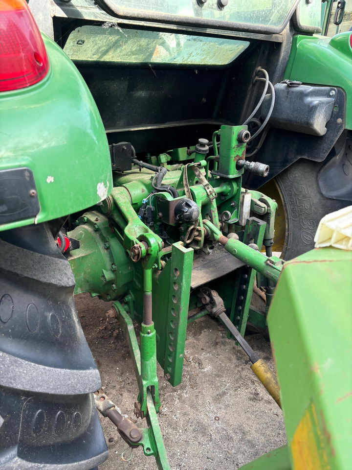 John Deere 5075 E - Tractor: afbeelding 4 John Deere 5075 E - Tractor: afbeelding 4
