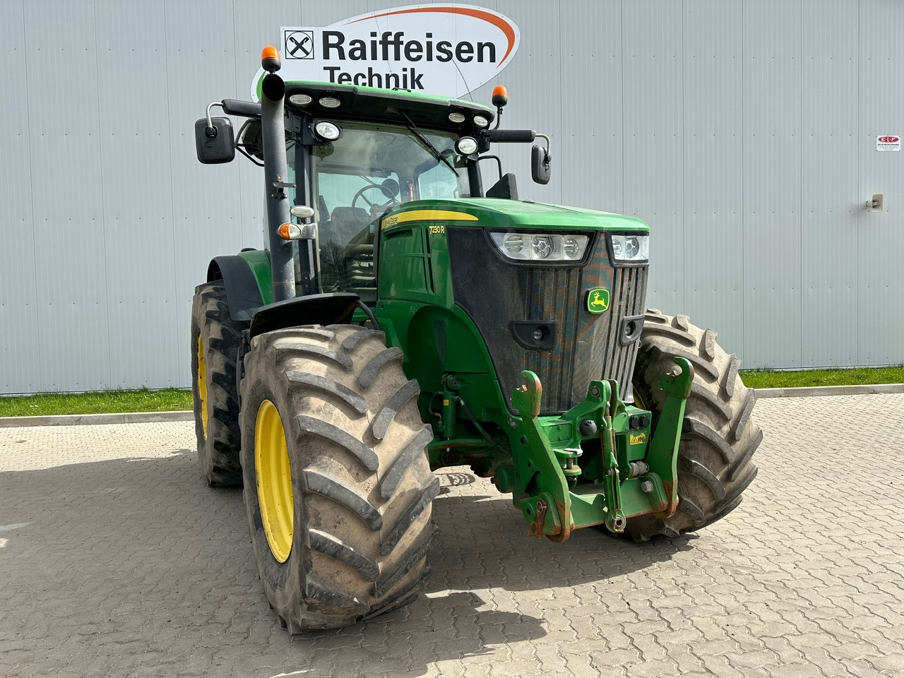John Deere 7230R - Tractor: afbeelding 1 John Deere 7230R - Tractor: afbeelding 1