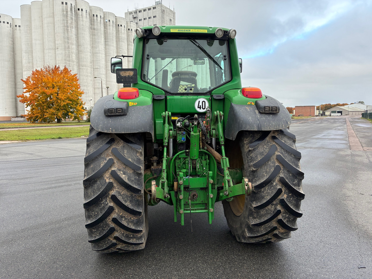 John Deere 7430 - Tractor: afbeelding 5 John Deere 7430 - Tractor: afbeelding 5