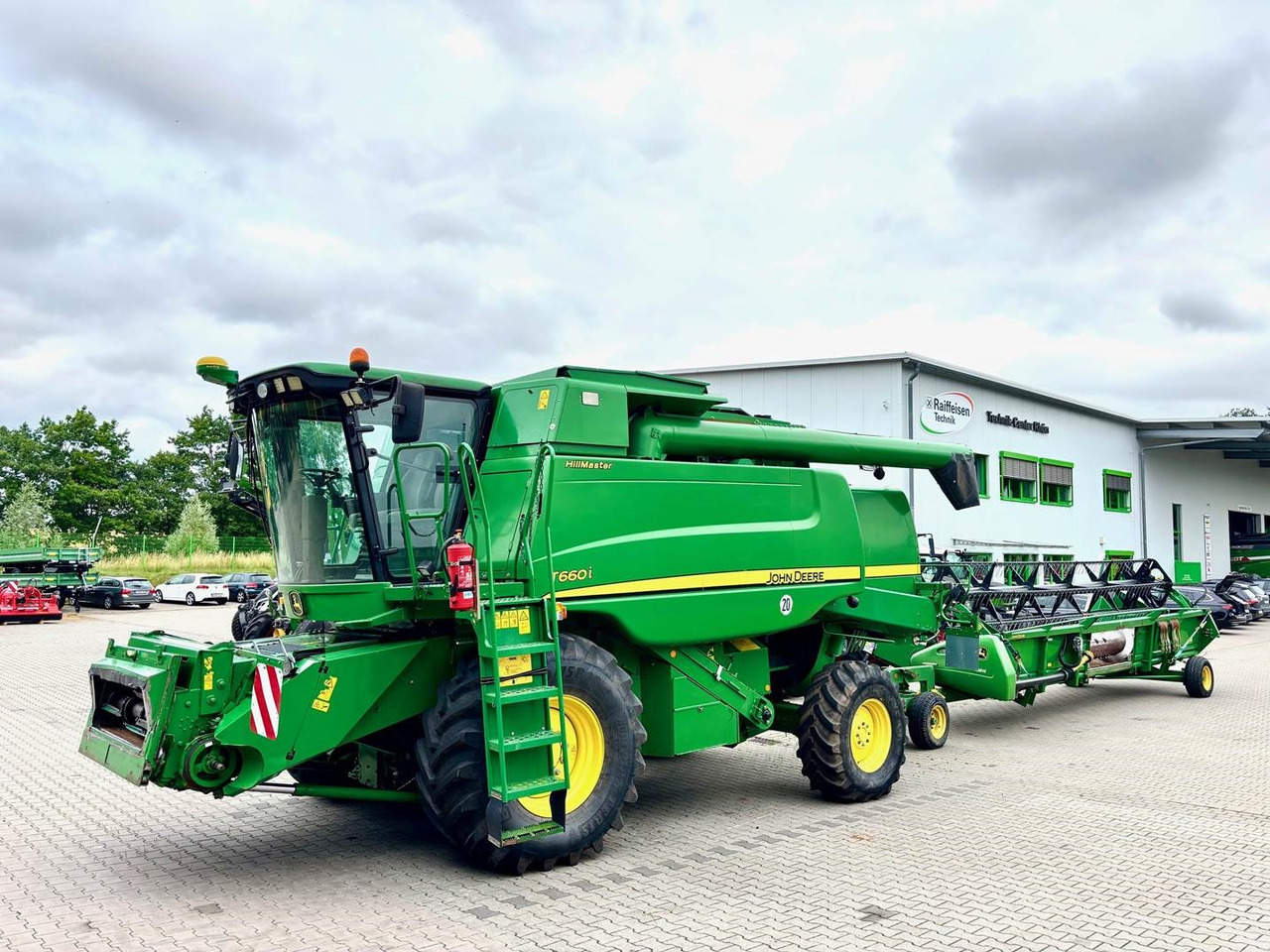 John Deere T660 i Hillmaster - Maaidorser: afbeelding 1 John Deere T660 i Hillmaster - Maaidorser: afbeelding 1