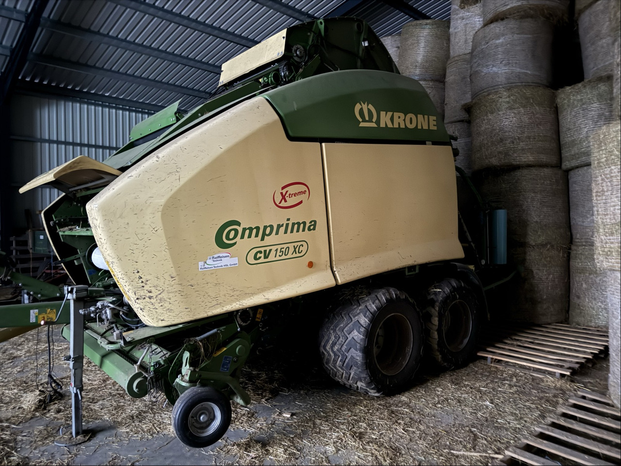 Krone Comprima CV150 XC - Hooi-/ Voedermachine: afbeelding 1 Krone Comprima CV150 XC - Hooi-/ Voedermachine: afbeelding 1