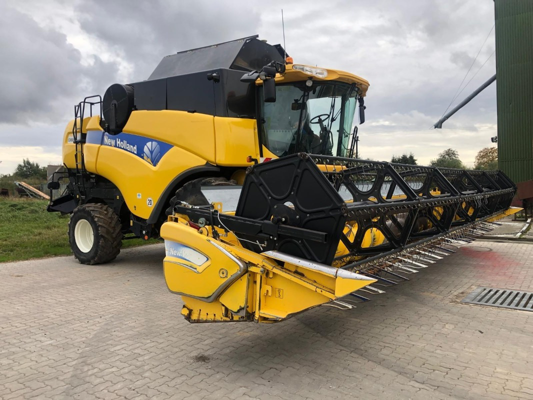 New Holland CX 8090 - Maaidorser: afbeelding 1 New Holland CX 8090 - Maaidorser: afbeelding 1