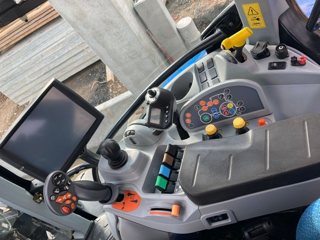 New Holland T7.200 Autocommand - Tractor: afbeelding 3 New Holland T7.200 Autocommand - Tractor: afbeelding 3