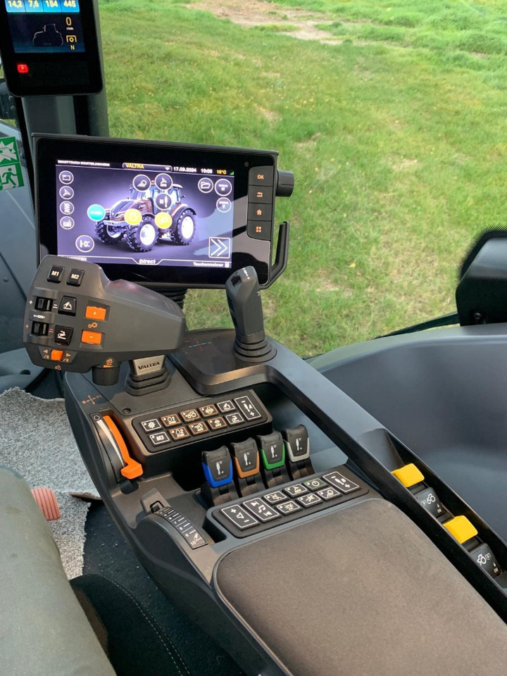 Valtra T 235 D Direct - Tractor: afbeelding 2 Valtra T 235 D Direct - Tractor: afbeelding 2