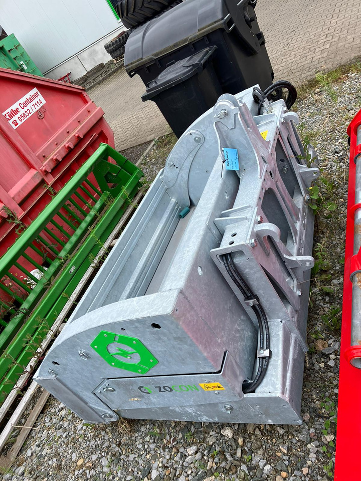Zocon Hochkippschaufel 200 - Voorlader voor tractor: afbeelding 1 Zocon Hochkippschaufel 200 - Voorlader voor tractor: afbeelding 1