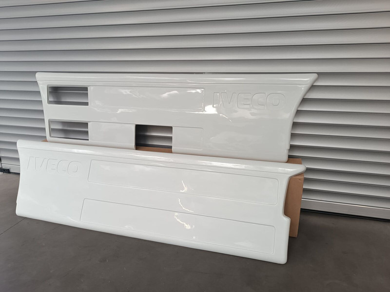 Iveco Fairings - Sideskirts - Bumper voor Vrachtwagen: afbeelding 4 Iveco Fairings - Sideskirts - Bumper voor Vrachtwagen: afbeelding 4