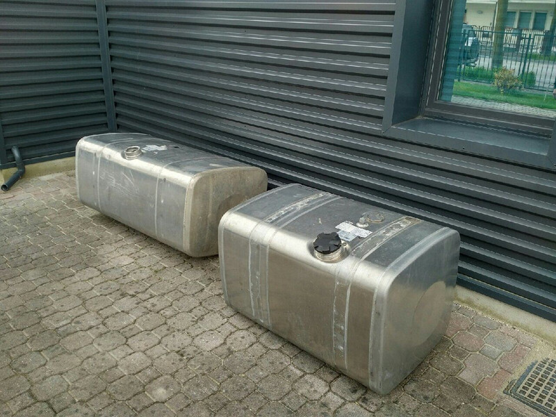 MAN 480 + 375 L - Brandstoftank voor Vrachtwagen: afbeelding 2 MAN 480 + 375 L - Brandstoftank voor Vrachtwagen: afbeelding 2