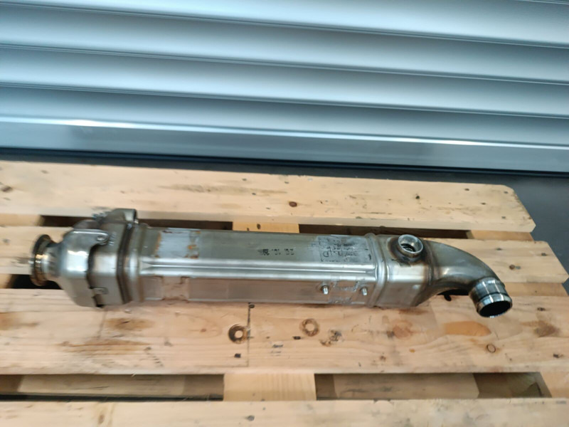 Mercedes-Benz Actros, Arocs E6 - Uitlaatsysteem voor Vrachtwagen: afbeelding 2 Mercedes-Benz Actros, Arocs E6 - Uitlaatsysteem voor Vrachtwagen: afbeelding 2