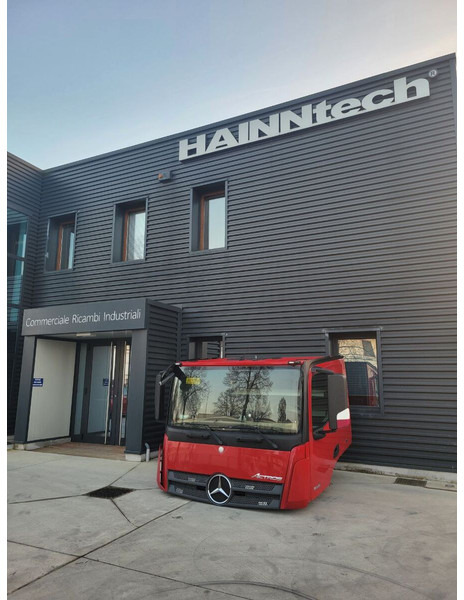 Mercedes-Benz Actros - Cabine en interieur voor Vrachtwagen: afbeelding 2 Mercedes-Benz Actros - Cabine en interieur voor Vrachtwagen: afbeelding 2