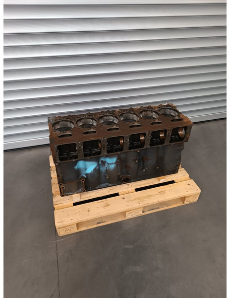 Scania  - Cilinderblok voor Vrachtwagen: afbeelding 1 Scania  - Cilinderblok voor Vrachtwagen: afbeelding 1