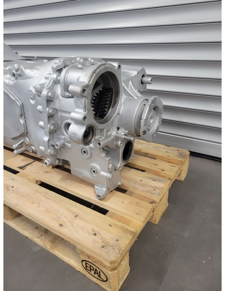 Volvo VT2814B - Versnellingsbak voor Vrachtwagen: afbeelding 2 Volvo VT2814B - Versnellingsbak voor Vrachtwagen: afbeelding 2