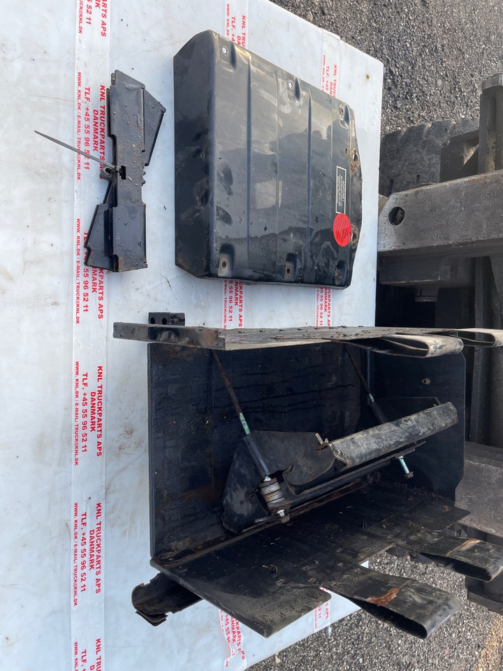 MAN BATTERI KASSE - Frame/ Chassis voor Vrachtwagen: afbeelding 1 MAN BATTERI KASSE - Frame/ Chassis voor Vrachtwagen: afbeelding 1