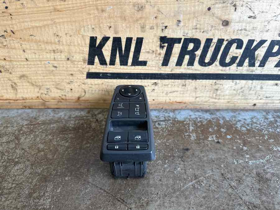 MAN ECU DOOR 81.25806-7107 - Cabine en interieur voor Vrachtwagen: afbeelding 1 MAN ECU DOOR 81.25806-7107 - Cabine en interieur voor Vrachtwagen: afbeelding 1