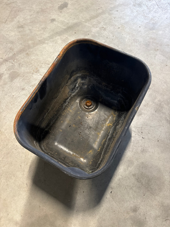 MAN OIL SUMP 51.05801-6152 - Motor en onderdelen voor Vrachtwagen: afbeelding 2 MAN OIL SUMP 51.05801-6152 - Motor en onderdelen voor Vrachtwagen: afbeelding 2