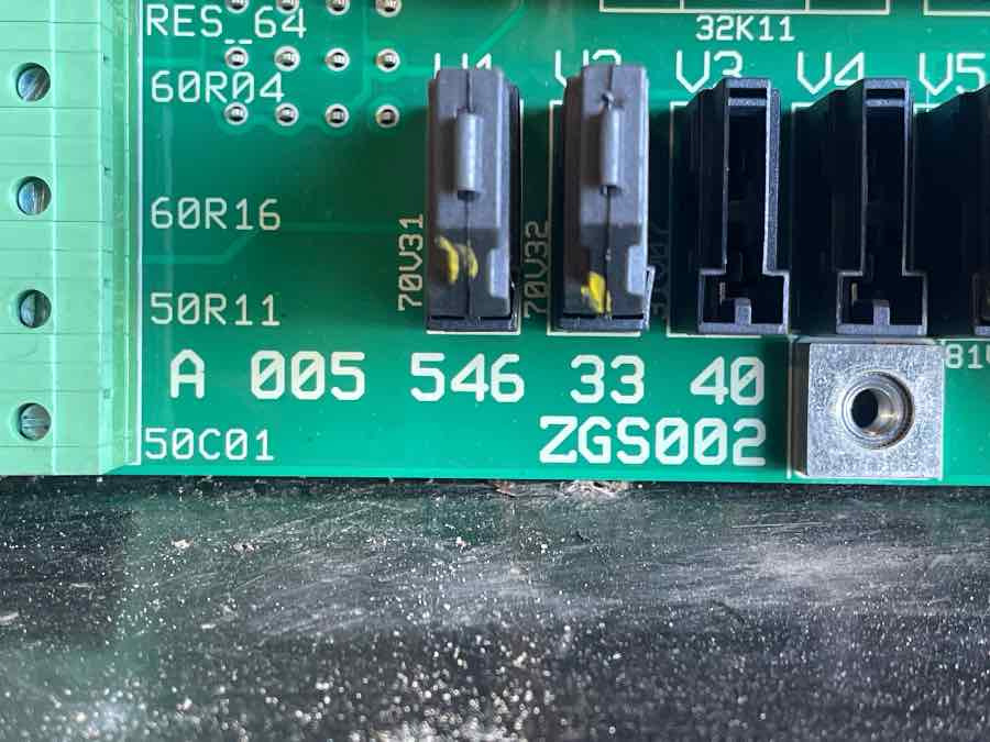 MERCEDES ELECTRIC SWITCH PANEL A0055463340 - Elektrisch systeem voor Bus: afbeelding 3 MERCEDES ELECTRIC SWITCH PANEL A0055463340 - Elektrisch systeem voor Bus: afbeelding 3