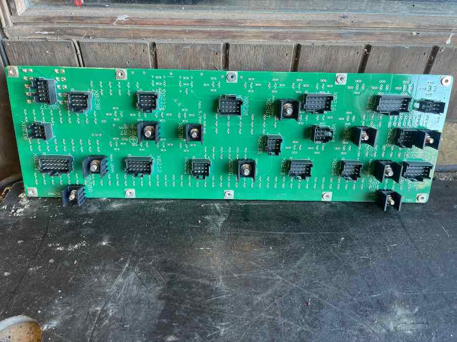 MERCEDES ELECTRIC SWITCH PANEL A0055463340 - Elektrisch systeem voor Bus: afbeelding 1 MERCEDES ELECTRIC SWITCH PANEL A0055463340 - Elektrisch systeem voor Bus: afbeelding 1