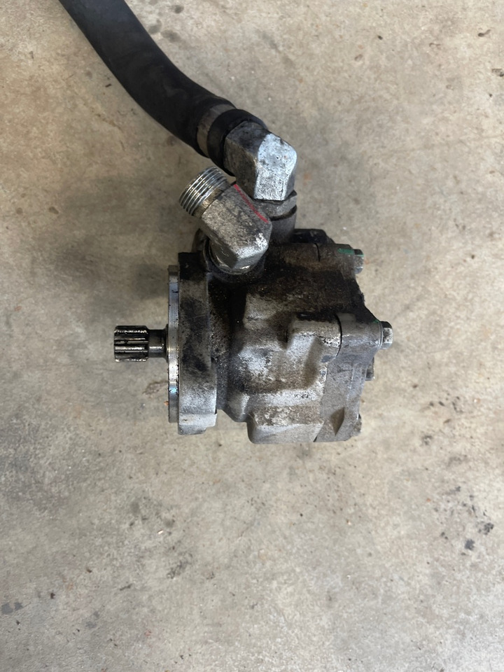 MERCEDES STEERING PUMP A0034606080 - Stuurinrichting voor Vrachtwagen: afbeelding 1 MERCEDES STEERING PUMP A0034606080 - Stuurinrichting voor Vrachtwagen: afbeelding 1