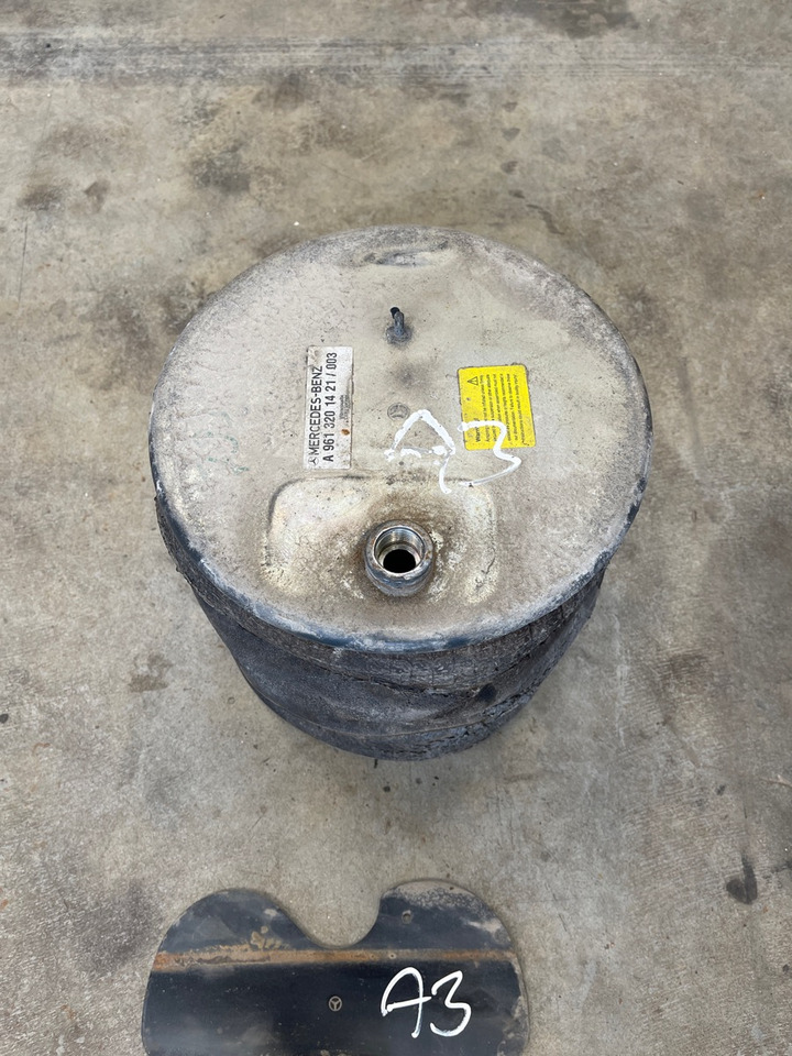 MERCEDES SUSPENSION A9613201421 - Frame/ Chassis voor Vrachtwagen: afbeelding 1 MERCEDES SUSPENSION A9613201421 - Frame/ Chassis voor Vrachtwagen: afbeelding 1