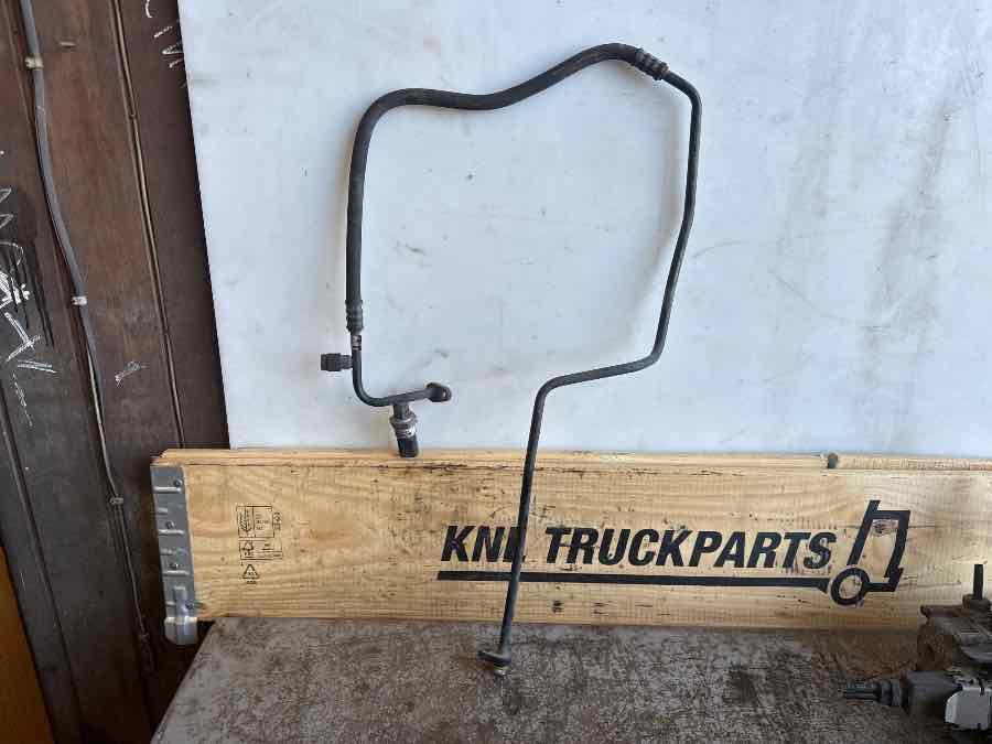 SCANIA A/C PIPE 2106901 + 1777165 - Luchtinlaatpijp voor Vrachtwagen: afbeelding 1 SCANIA A/C PIPE 2106901 + 1777165 - Luchtinlaatpijp voor Vrachtwagen: afbeelding 1
