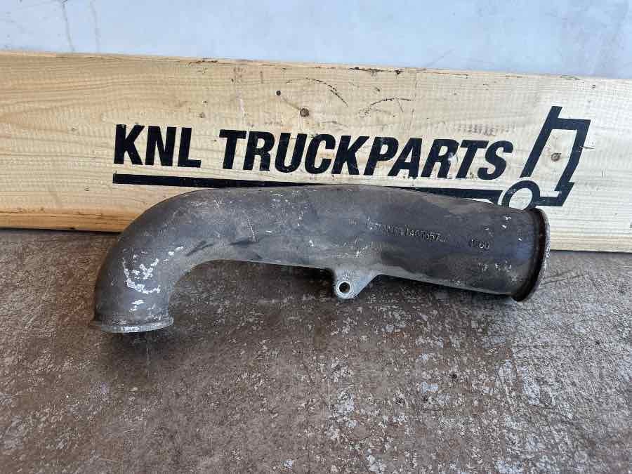 SCANIA AIR PIPE 1405557 - Luchtinlaatpijp voor Vrachtwagen: afbeelding 1 SCANIA AIR PIPE 1405557 - Luchtinlaatpijp voor Vrachtwagen: afbeelding 1