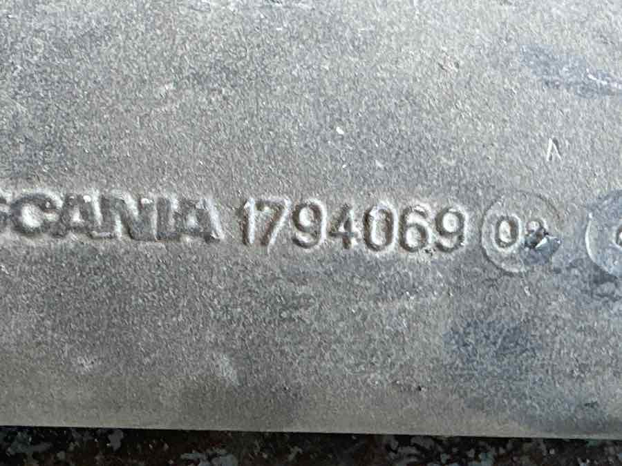 SCANIA AIR PIPE 1794069 - Luchtinlaatpijp voor Vrachtwagen: afbeelding 3 SCANIA AIR PIPE 1794069 - Luchtinlaatpijp voor Vrachtwagen: afbeelding 3