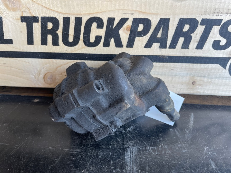 SCANIA FUEL PUMP 1518142 - Brandstofsysteem voor Vrachtwagen: afbeelding 3 SCANIA FUEL PUMP 1518142 - Brandstofsysteem voor Vrachtwagen: afbeelding 3