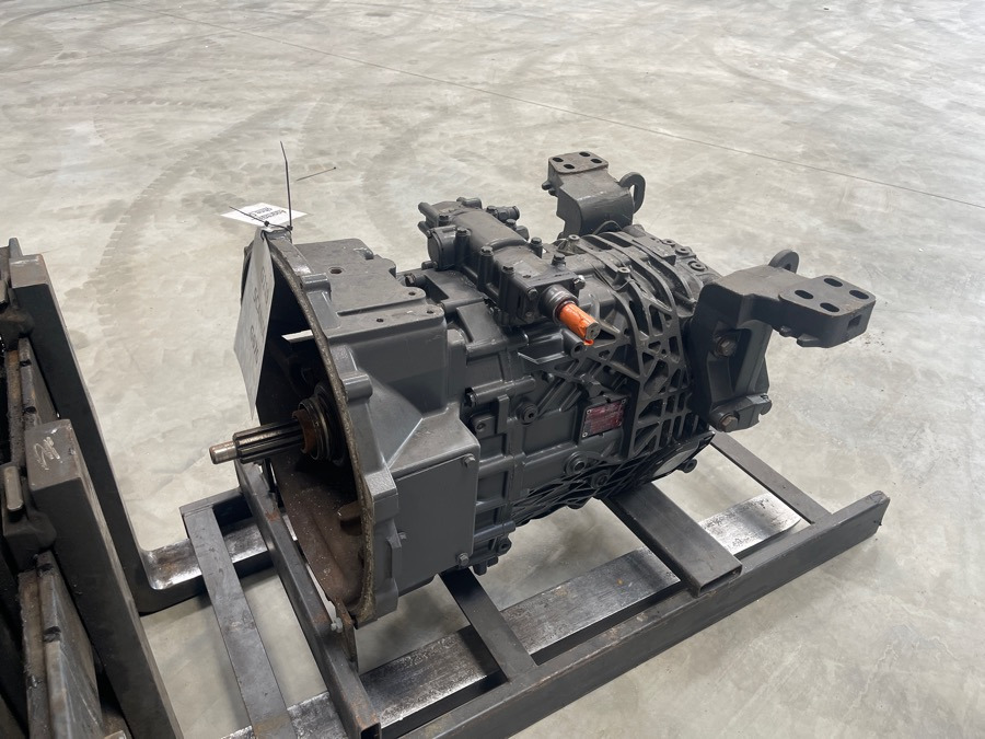 SCANIA G670 - Versnellingsbak voor Vrachtwagen: afbeelding 1 SCANIA G670 - Versnellingsbak voor Vrachtwagen: afbeelding 1