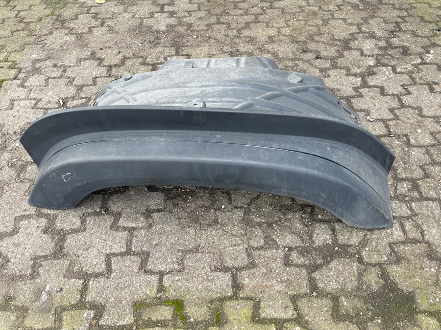 SCANIA MUDGUARD 2599546 RH - Carrosserie en exterieur voor Vrachtwagen: afbeelding 1 SCANIA MUDGUARD 2599546 RH - Carrosserie en exterieur voor Vrachtwagen: afbeelding 1