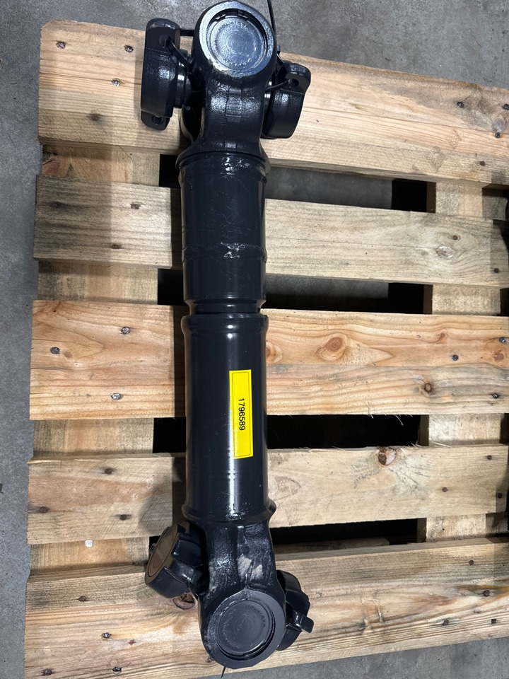 SCANIA P520 1796589 - Cardanas voor Vrachtwagen: afbeelding 1 SCANIA P520 1796589 - Cardanas voor Vrachtwagen: afbeelding 1