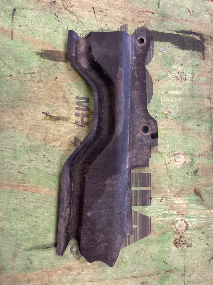 SCANIA SHIELD PROTECTION 1529886 - Carrosserie en exterieur voor Vrachtwagen: afbeelding 1 SCANIA SHIELD PROTECTION 1529886 - Carrosserie en exterieur voor Vrachtwagen: afbeelding 1