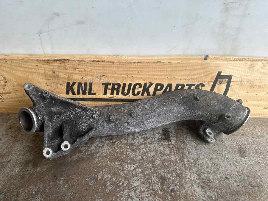 VOLVO AIR PIPE 23127713 - Luchtinlaatpijp: afbeelding 2 VOLVO AIR PIPE 23127713 - Luchtinlaatpijp: afbeelding 2