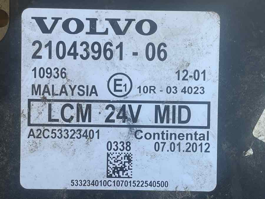 VOLVO ECU LCM 21043961 - 06 - Elektrisch systeem voor Vrachtwagen: afbeelding 3 VOLVO ECU LCM 21043961 - 06 - Elektrisch systeem voor Vrachtwagen: afbeelding 3