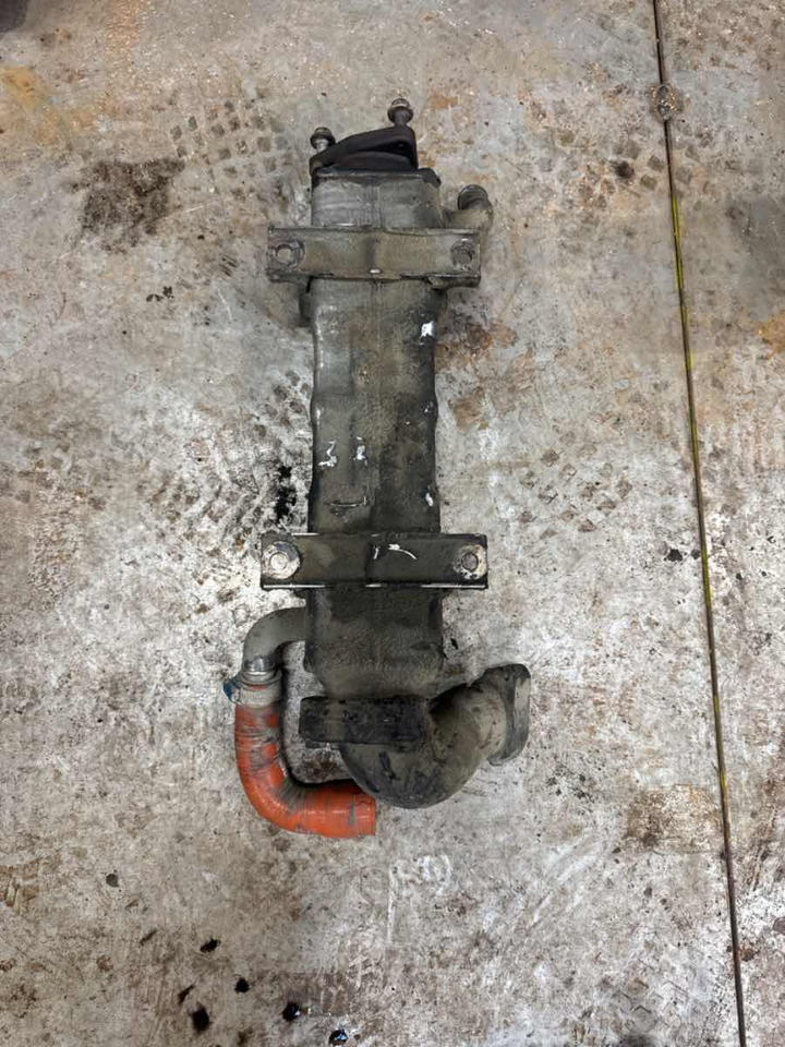 VOLVO EGR COOLER 21885006 - Motor en onderdelen voor Vrachtwagen: afbeelding 2 VOLVO EGR COOLER 21885006 - Motor en onderdelen voor Vrachtwagen: afbeelding 2