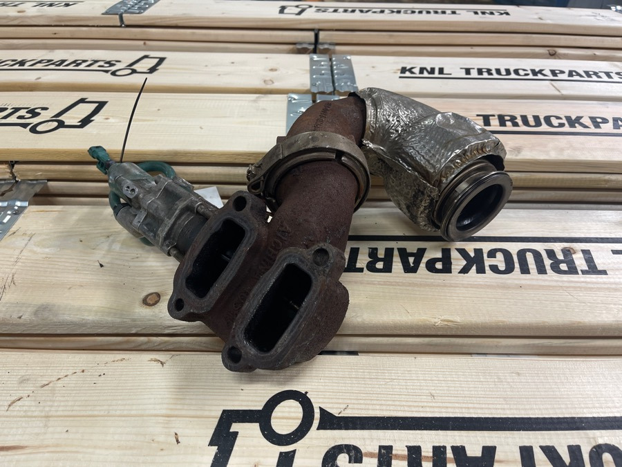 VOLVO EGR COOLER 22542642 - Motor en onderdelen voor Vrachtwagen: afbeelding 1 VOLVO EGR COOLER 22542642 - Motor en onderdelen voor Vrachtwagen: afbeelding 1