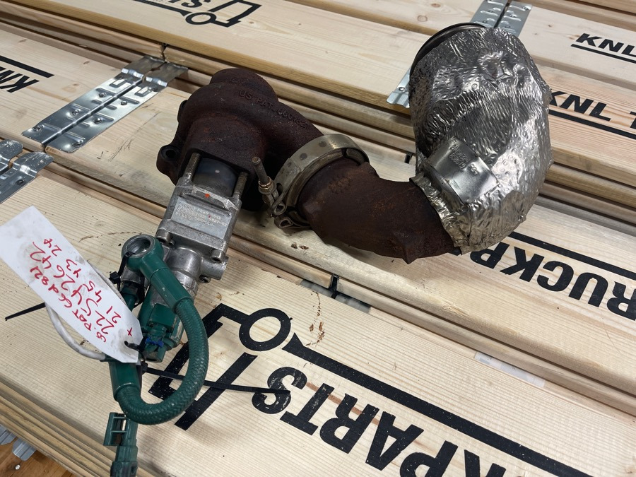 VOLVO EGR COOLER 22542642 - Motor en onderdelen voor Vrachtwagen: afbeelding 2 VOLVO EGR COOLER 22542642 - Motor en onderdelen voor Vrachtwagen: afbeelding 2