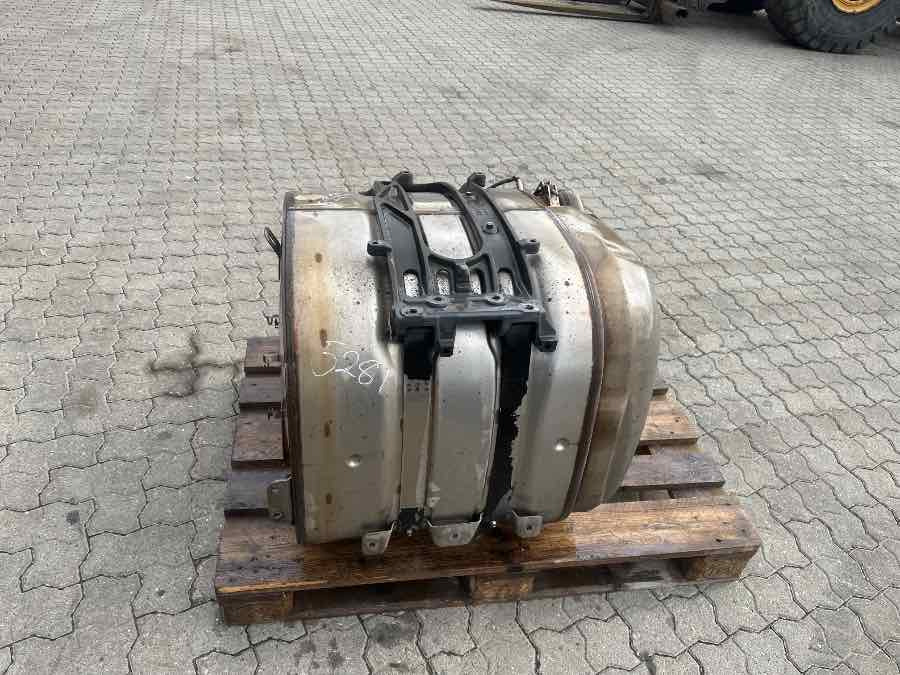 VOLVO EXHAUST 23046481 - Uitlaatsysteem voor Vrachtwagen: afbeelding 1 VOLVO EXHAUST 23046481 - Uitlaatsysteem voor Vrachtwagen: afbeelding 1