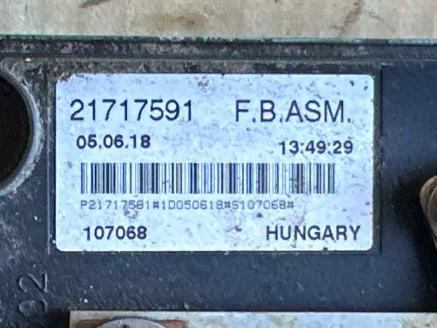 VOLVO FUSE BOX 21717591 - Elektrisch systeem voor Vrachtwagen: afbeelding 2 VOLVO FUSE BOX 21717591 - Elektrisch systeem voor Vrachtwagen: afbeelding 2